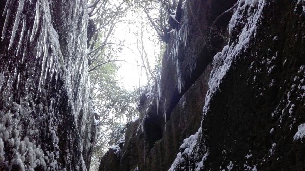 Corchiano l'inverno e la neve. Ghiaccioli formatesi a seguito del gran freddo di fine febbraio 2018